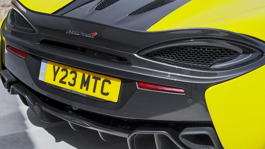 Детали экстерьера McLaren 570S Spider 2017 года  (WW) (фото 62 из 78)